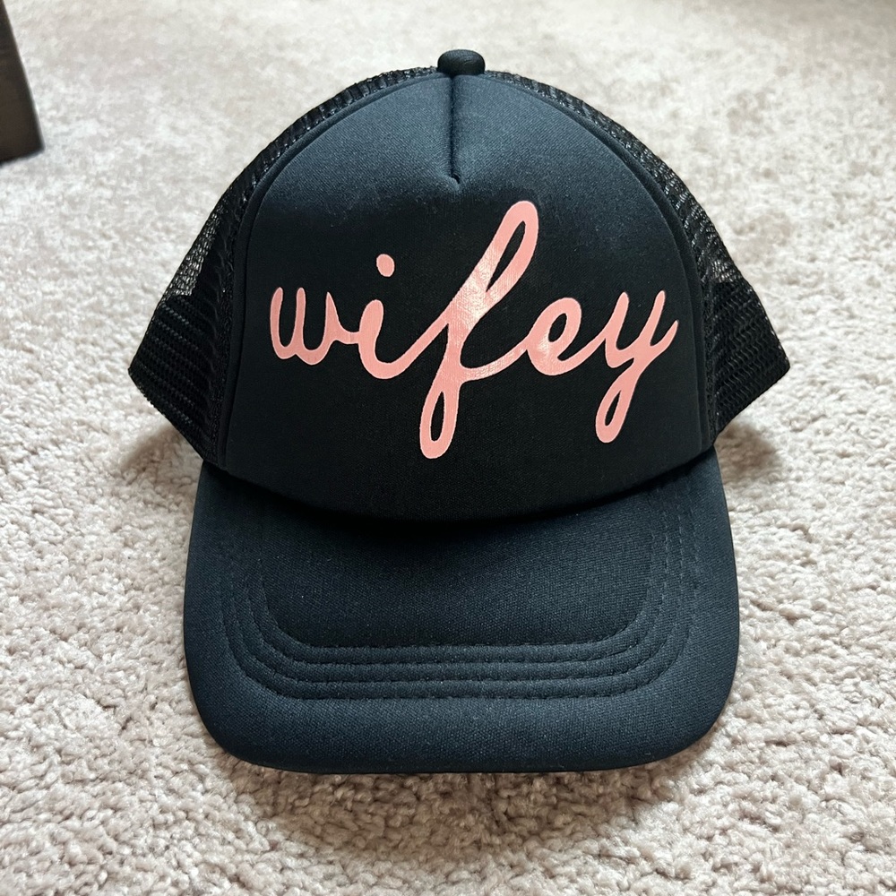 WIFEY SNAPBACK HAT
